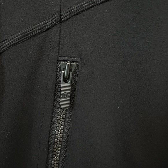 Lululemon Jacket - Picture 8 of 8